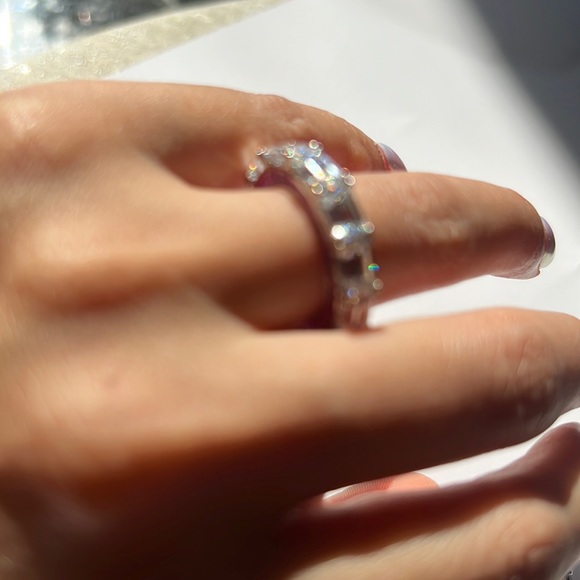 Beautiful high-C diamond replacement ring . High quality detail , unique - Picture 3 of 8